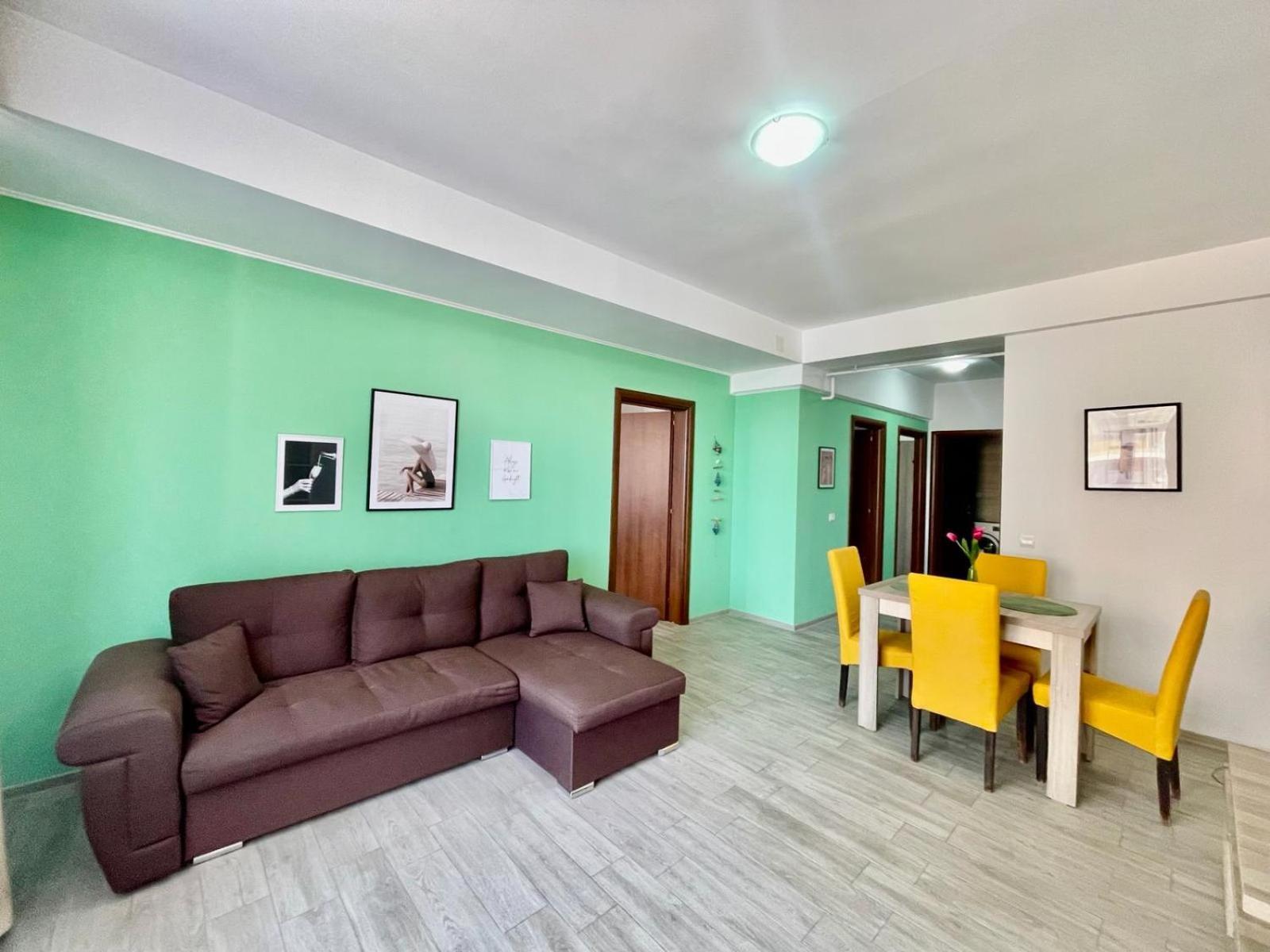 Appartamento Summerland Apartmants Mamaia Nord Esterno foto