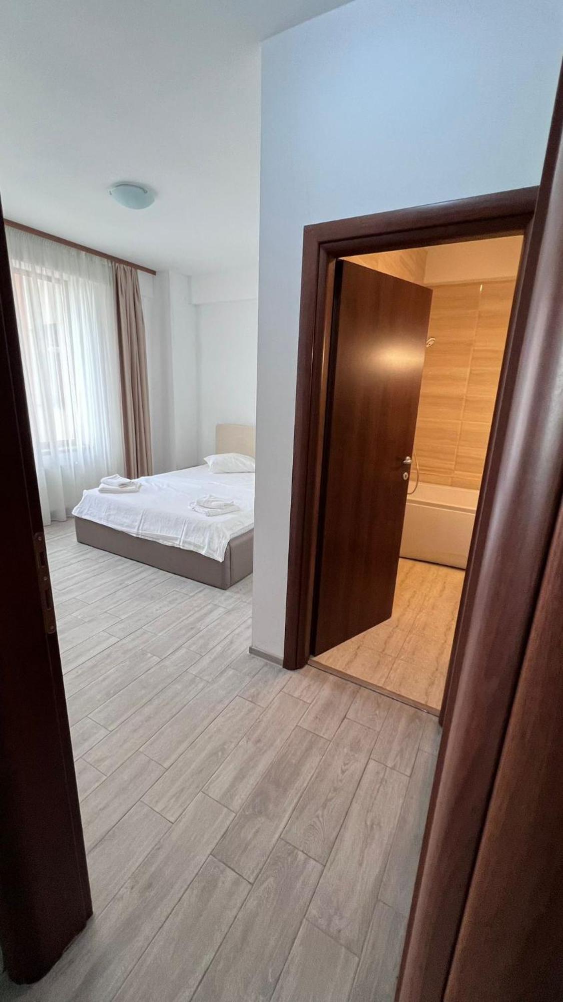 Appartamento Summerland Apartmants Mamaia Nord Esterno foto